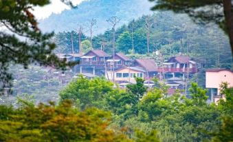 Hoengseong Fairy Tale Hut Pension