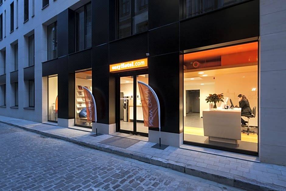 easyHotel Brussels City Centre-Brussels Updated 2022 Room Price-Reviews &  Deals | Trip.com