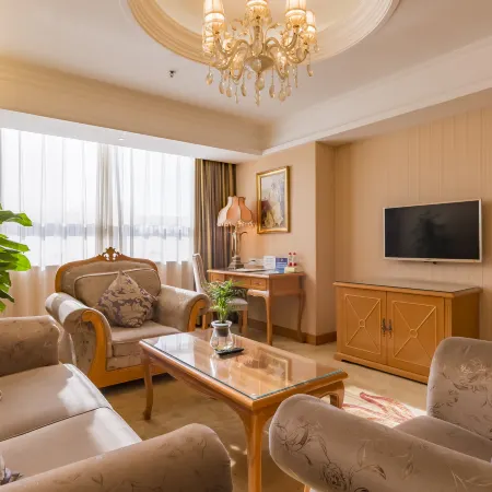 Vienna International Hotel (Beijing Niujie Guang'anmennei Subway Station Branch) Отели рядом с достопримечательностью «Мечеть Нюцзе»