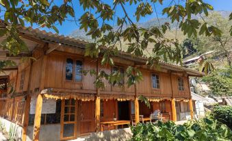 Zizi Homestay and Trekking - Hostel