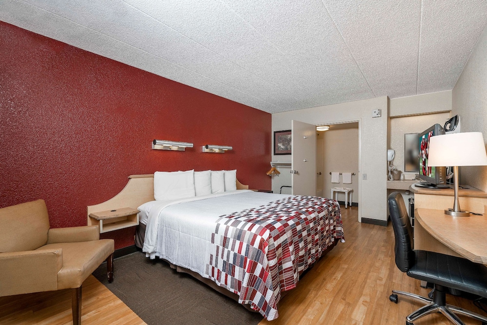 Red Roof Inn Detroit-Rochester Hills/ Auburn Hills