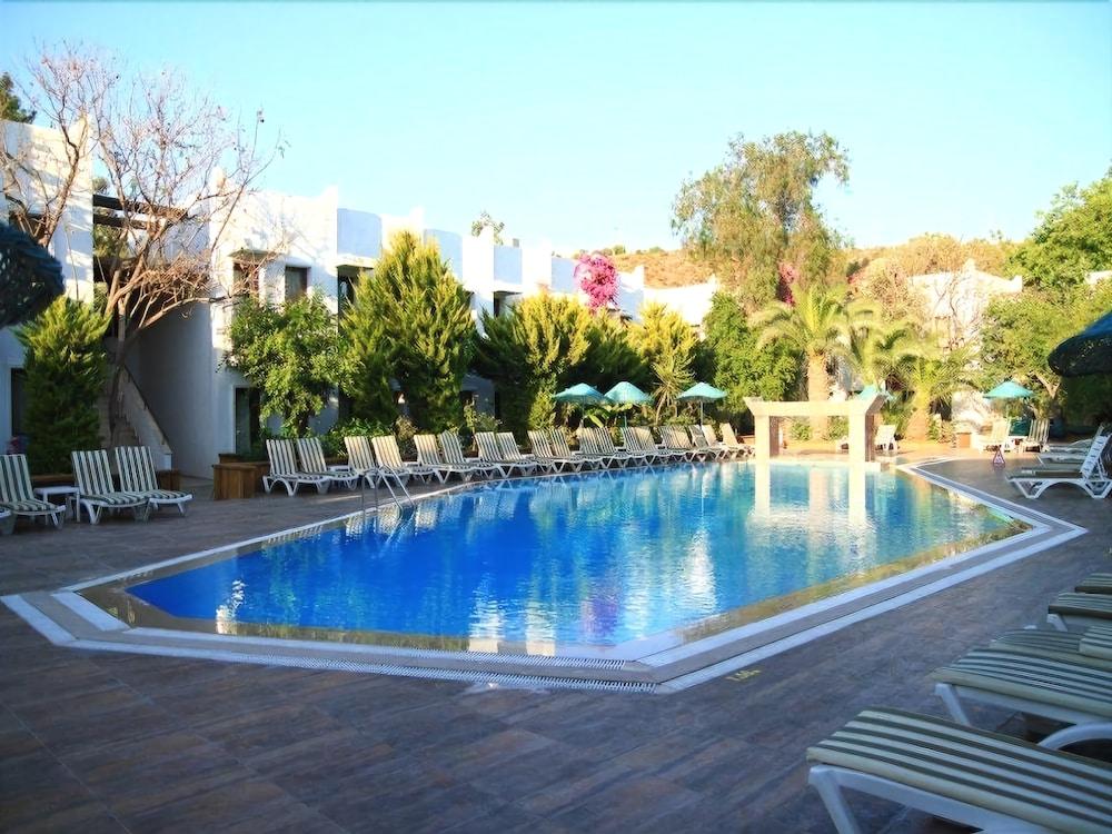 Flora Hotel Bodrum