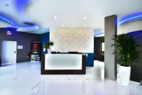 Adonis Cupecoy Hotel di Lowlands
