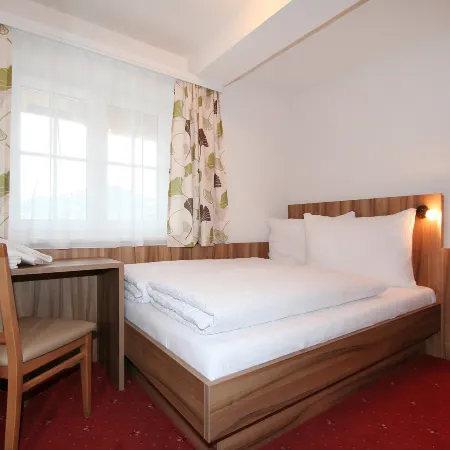 Pfeifer Hotels in Pians