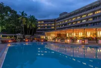 Radisson Blu Mammy Yoko Hotel Freetown - Swimmingpools
