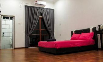 Multaqa Suite & Residence