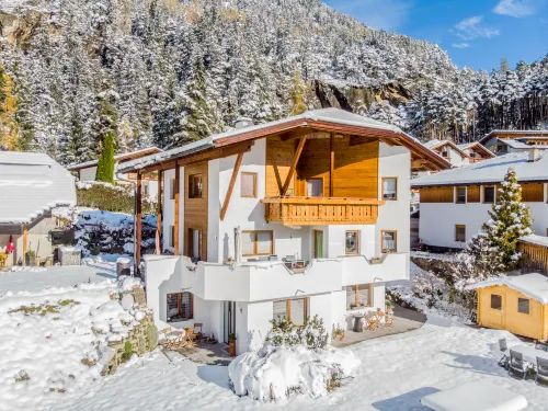 Mundlers Hoamatl Top 2 Hotels in Oetz