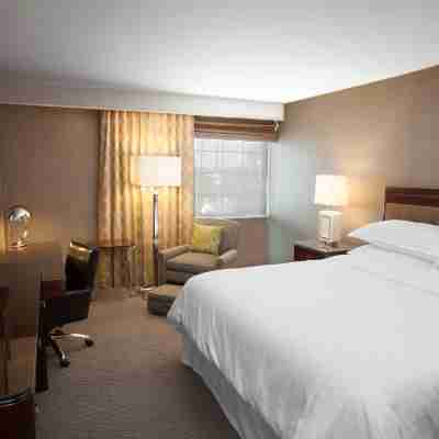 Sheraton Pittsburgh Airport Hotel Rooms