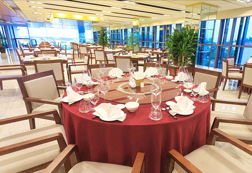 Bien Bac HotelOver view