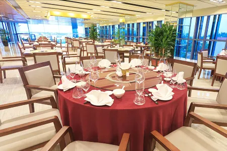 Bien Bac Hotel Отели в г. Монгкай