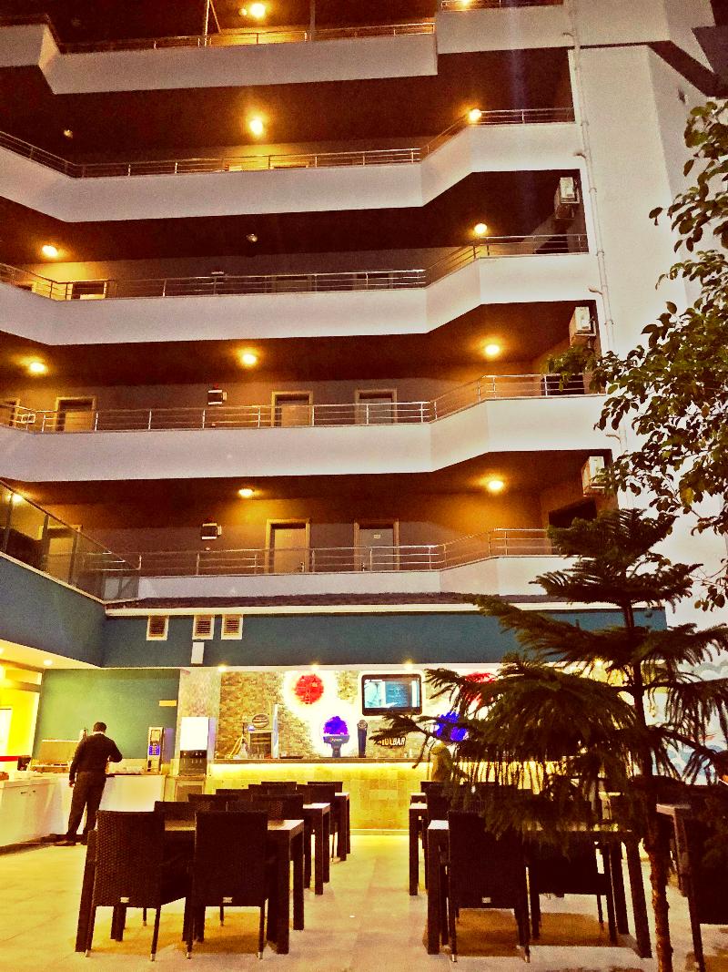 Acar Hotel