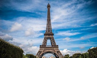 The Originals City Hôtel Lecourbe Paris Tour Eiffel