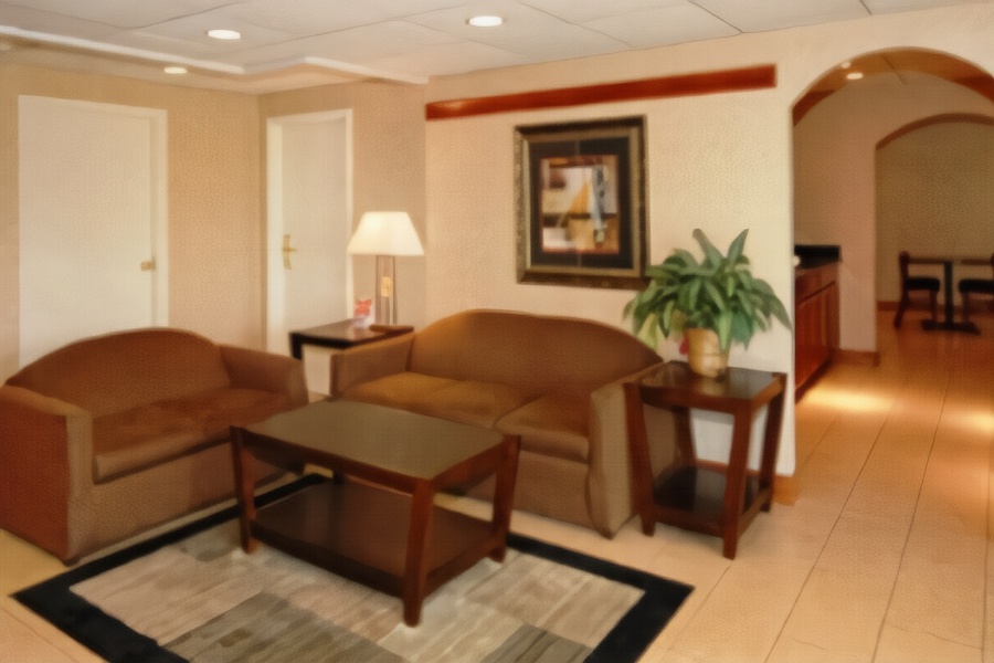 SureStay Hotel by Best Western East Brunswick