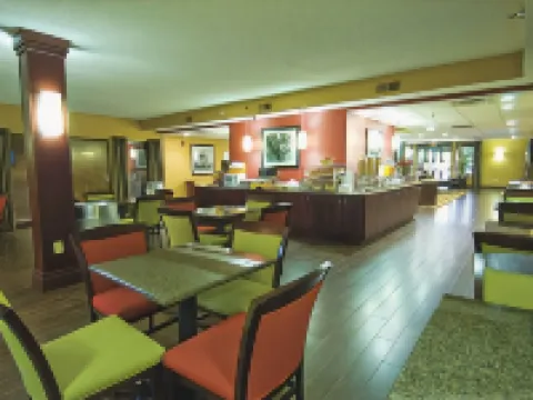 ベストウェスタン プラス ガレリア イン & スイーツ メンフィスのホテル