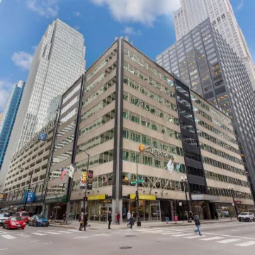 La Quinta by Wyndham Chicago Downtown Hotels near Willis Tower