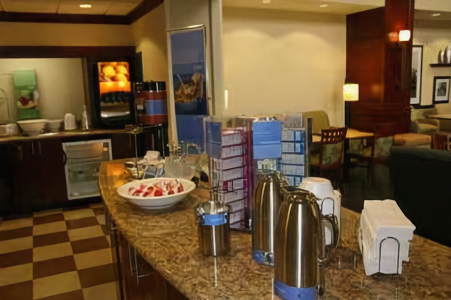 Hampton Inn & Suites Owasso