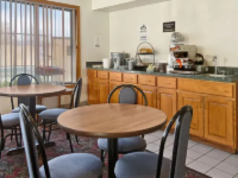 Americas Best Value Inn Sparks Hotels in Sparks