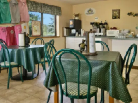 Super 8 by Wyndham Houghton Lake Hotels in Lake Township