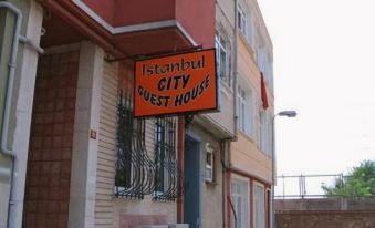 City Guest House and Family Restaurant