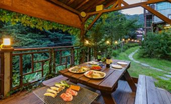 Gapyeong with Mong Pension - Housity
