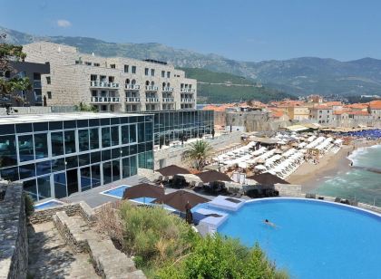 Avala Resort & Villas