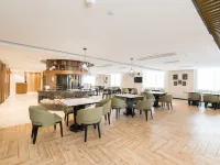 Jinjiang Metropolo Hotel (Haikou Qilou Old Street Riyue Plaza Duty-Free Store) Hotels near Meilan