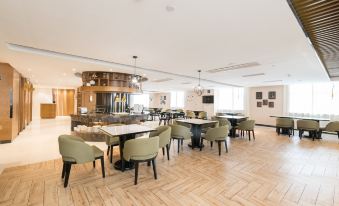 Jinjiang Metropolo Hotel (Haikou Qilou Old Street Riyue Plaza Duty-Free Store)