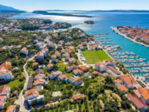 Petra 3 Hoteles en Palit