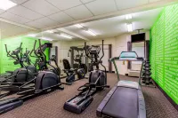 La Quinta Inn & Suites by Wyndham Raleigh Durham Airport - Gym