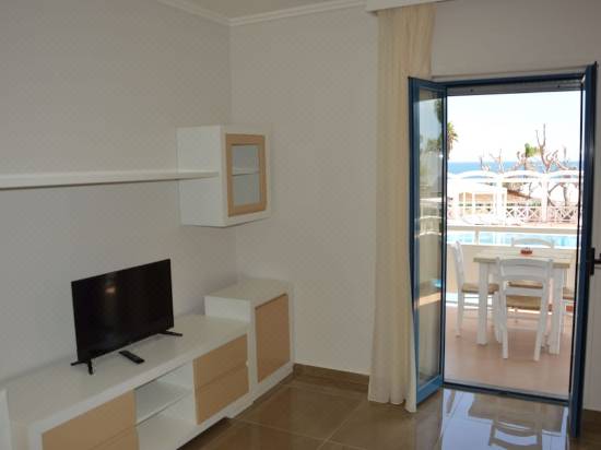 Hotel Residence La Corvetta Reviews For Star Hotels In Capitolo Trip Com