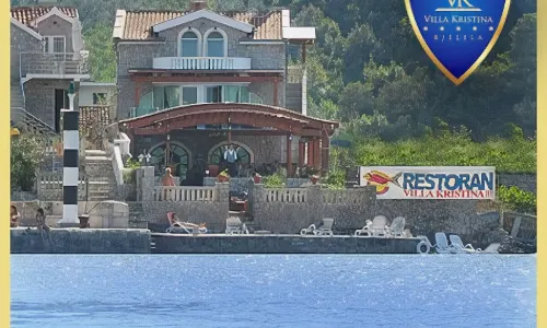 Luxury Sea Residence by Kristina