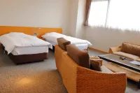 Hotel Belle Selva Annex فنادق في ناغارا
