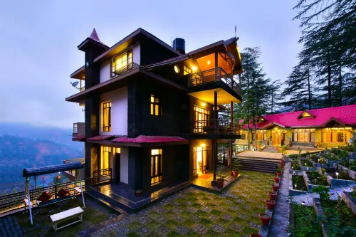 Zostel Homes Mashobra (Shimla) - balcone