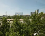 Hilton McLean Tysons Corner Hotels near Calzedonia