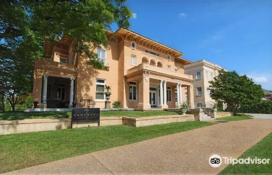 JH亞當斯, 璀蔓臻選溫德姆旅館