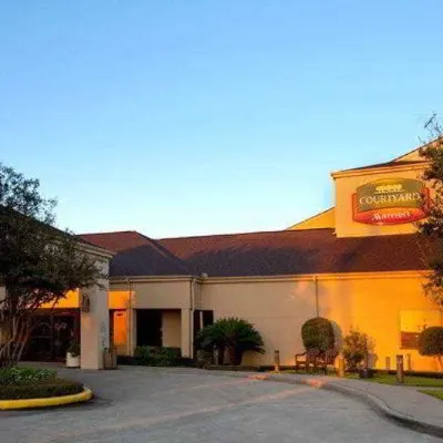 Courtyard Houston Hobby Airport Hotels near Space Center Houston