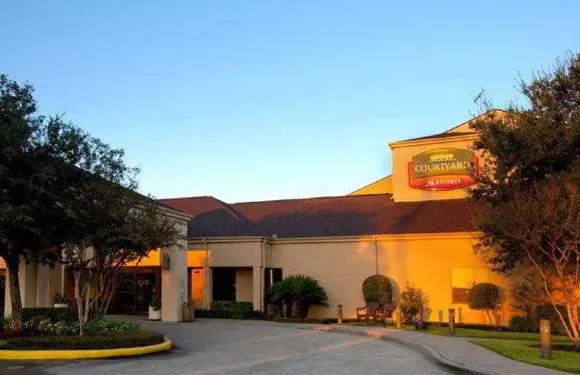 休斯頓霍比機場萬怡酒店