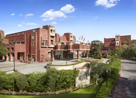 ITC Rajputana, a Luxury Collection Hotel, Jaipur Отели рядом со станцией Jaipur Railway Station