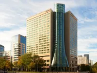 華沙威斯汀酒店 鄰近猶太人區英雄紀念碑的酒店