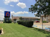 Motel 6 Austin, TX - Central Downtown UT Hotels near Patterson Park