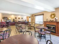 Gold Circle Inn Hotels in Lloydminster