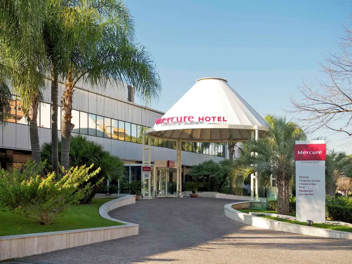 Mercure Roma West