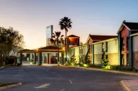 Four Points by Sheraton Saltillo Các khách sạn gần Ejército Mexicano Urban Forest (Sector II)