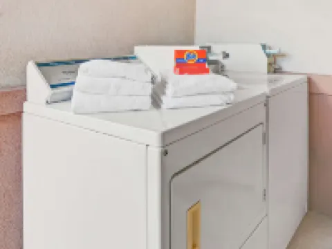 Sapphire Inn & Suites Hotels in Deer Park