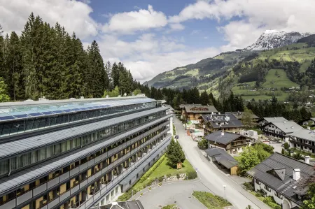 Lebenberg Schlosshotel-Kitzbühel Отели в г. Кицбюэль