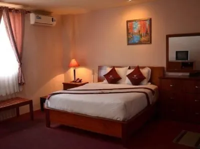 Song Tien Annex Hotel Hotels near Coconut Dao Relics