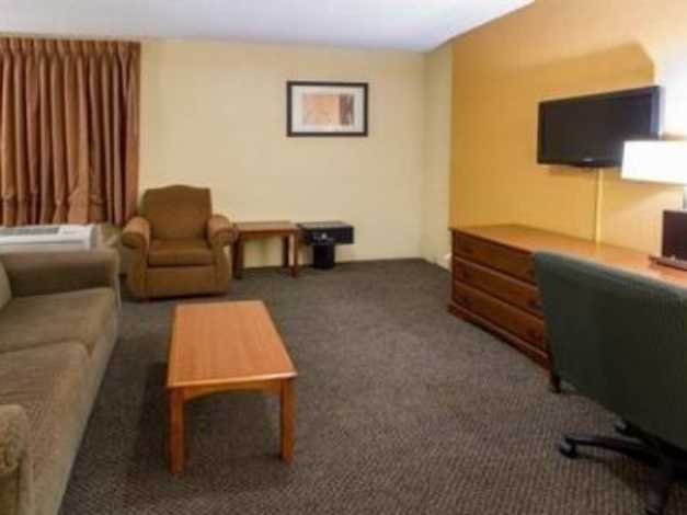 Quality Inn and Suites Goodyear