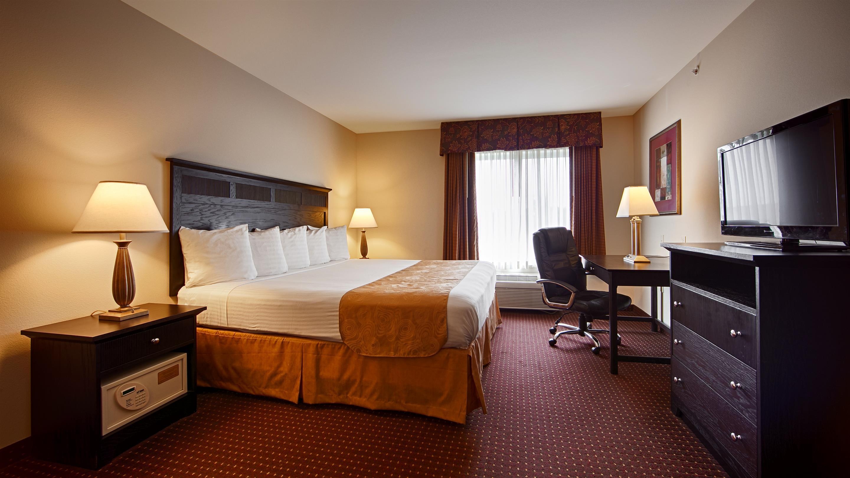 Best Western Legacy Inn & Suites Beloit/South Beloit