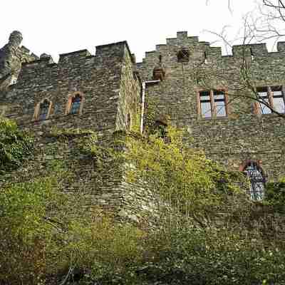 Burg Reichenstein Hotel Exterior