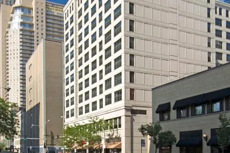 Hampton Inn & Suites Chicago-Downtown